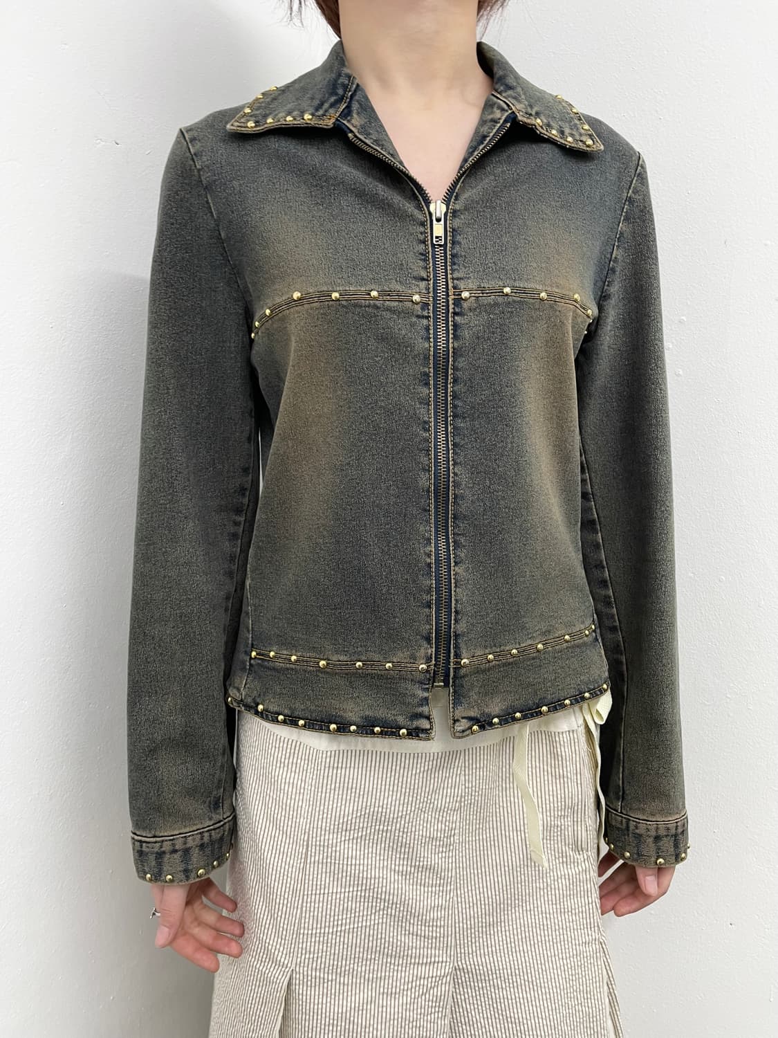 y2k 워싱 스터드 데님 자켓 상품이미지4