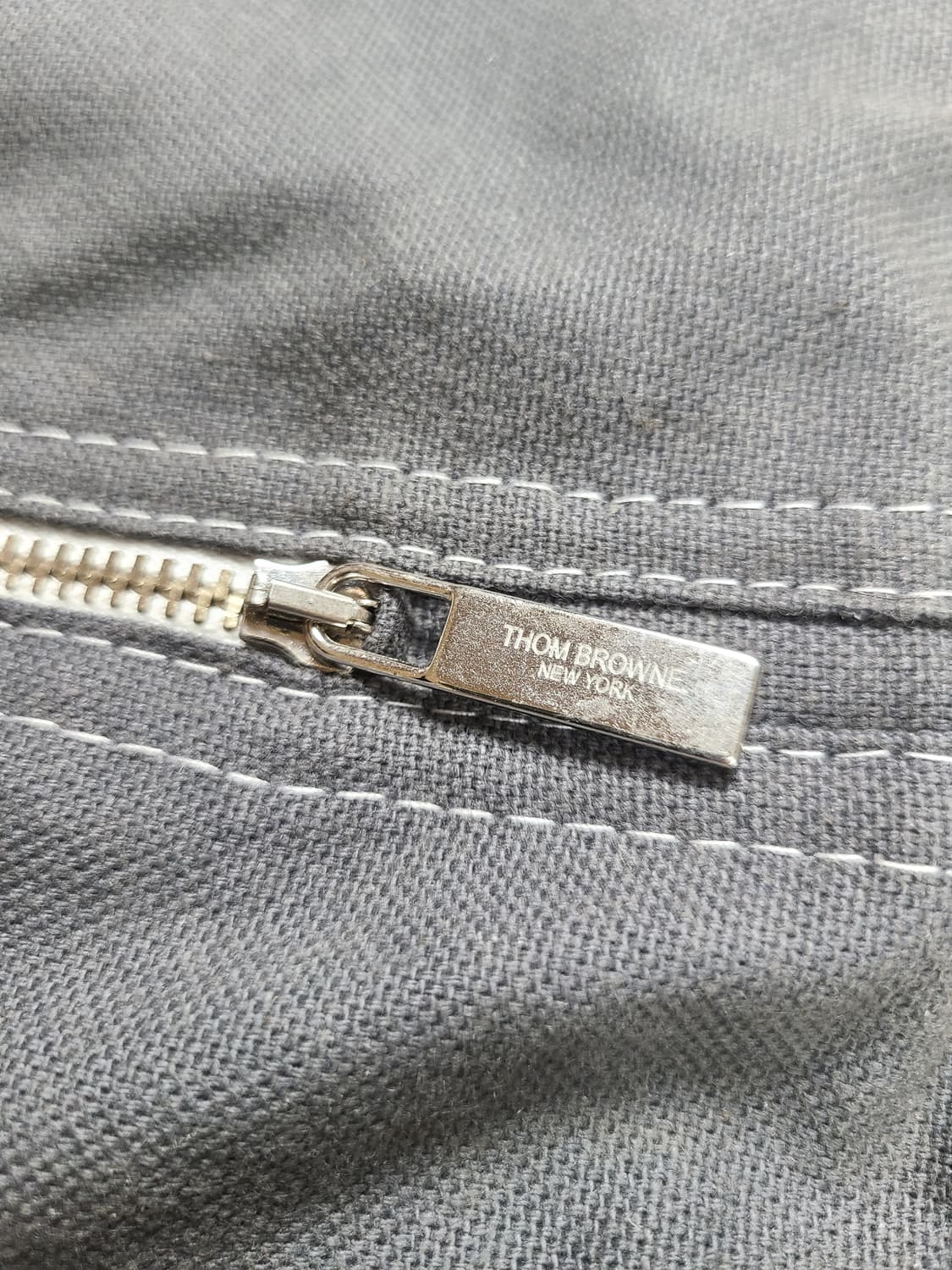 톰브라운 가먼트 수트케이스 상품이미지4