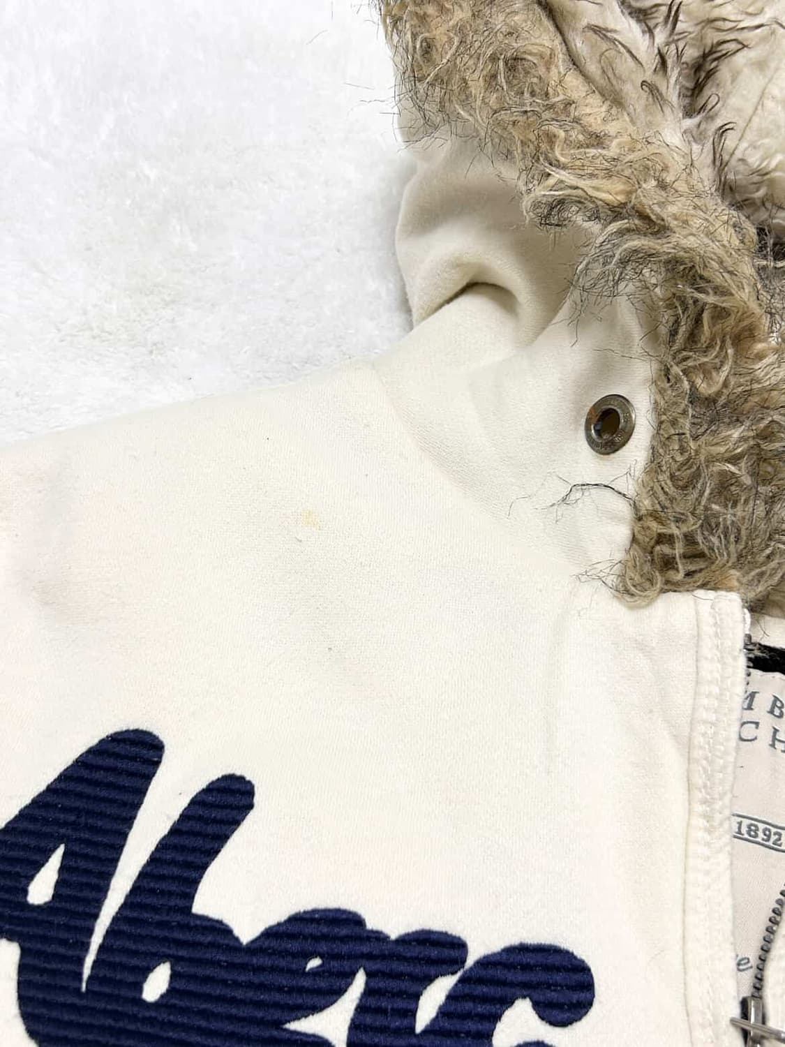 아베크롬비 크림 투웨이 울프죠 후드집업 상품이미지10