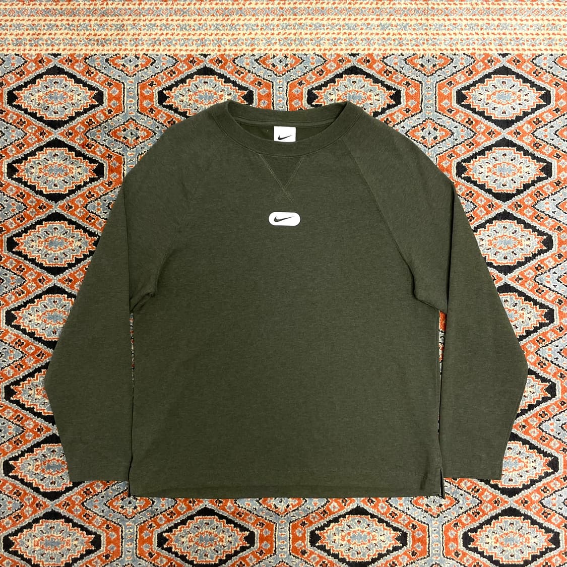 나이키 스우시로고 카키 긴팔티셔츠 여성M 상품이미지1