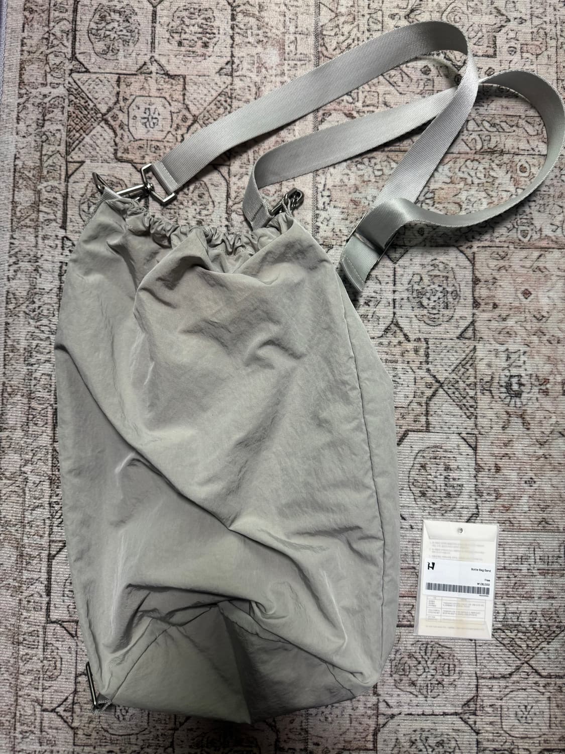 해칭룸 보틀백 샌드 상품이미지3