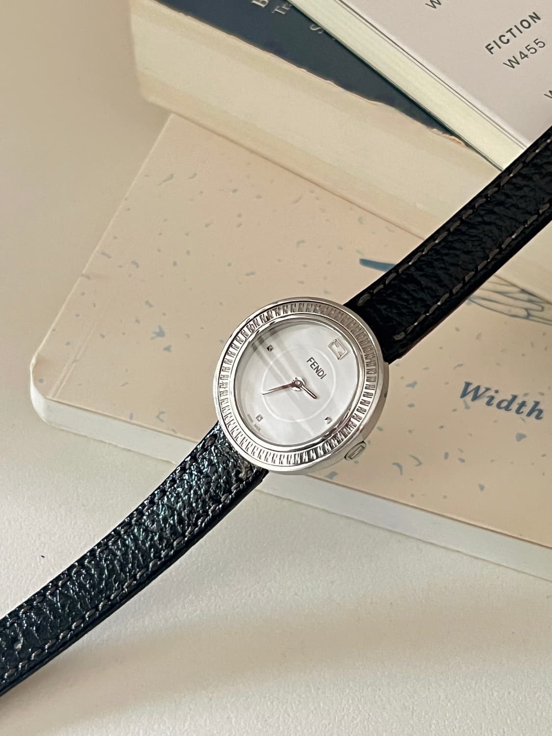 FENDI 마이웨이 실버 라운드 펜디 시계 상품이미지5