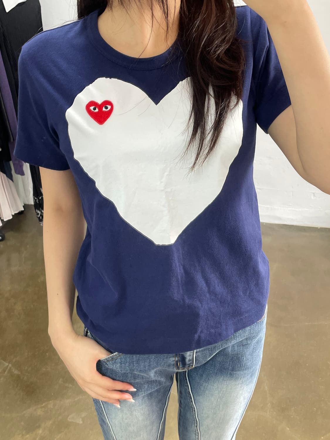 꼼데가르송 플레이 하트 와펜 네이비 반팔티 L 상품이미지1