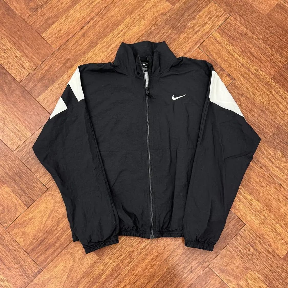 L 나이키 스타팅파이브 빅로고 블랙 바람막이 자켓  상품이미지3