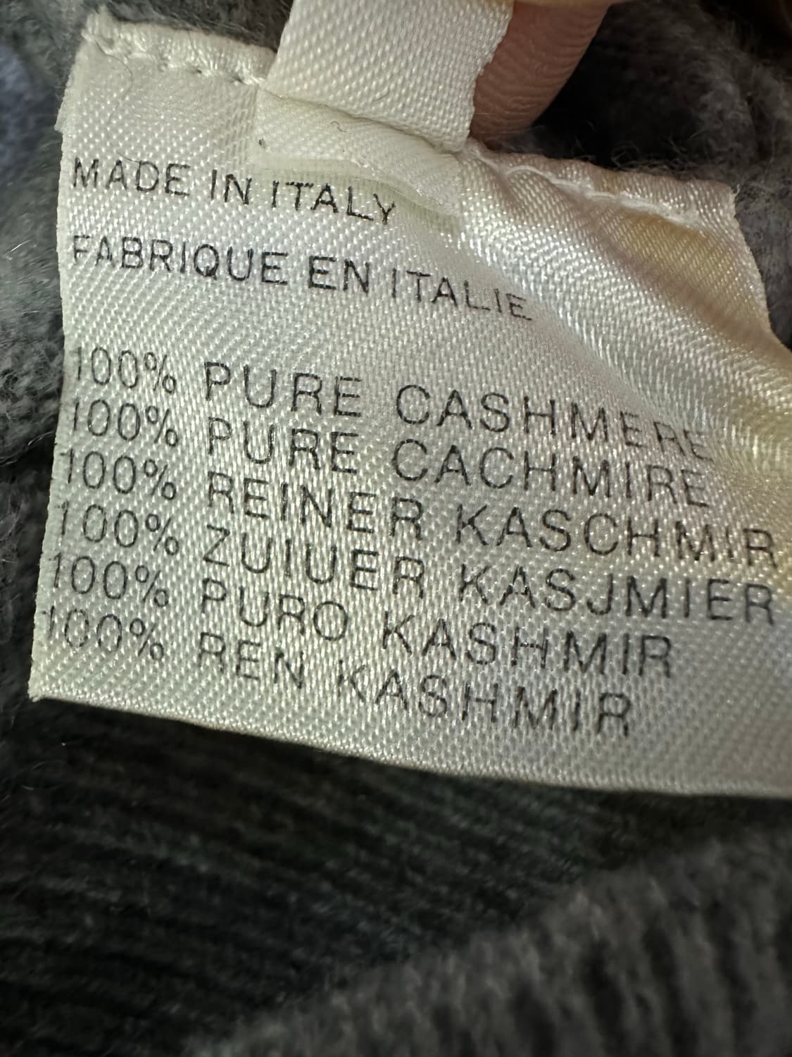 폰타나 V넥 니트 그레이 상품이미지5