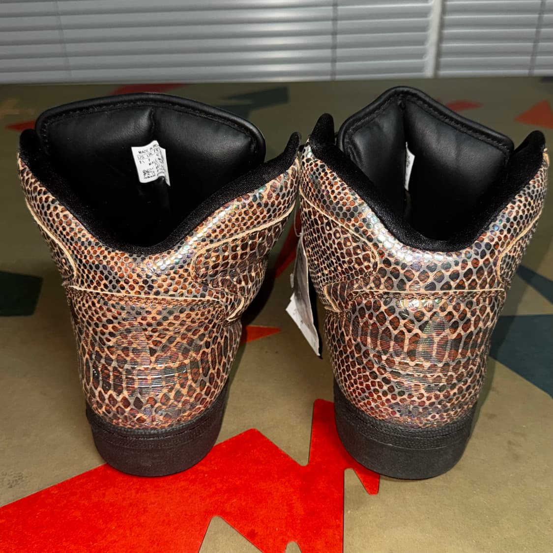 Jeremy Scott adidas Instinct 상품이미지3