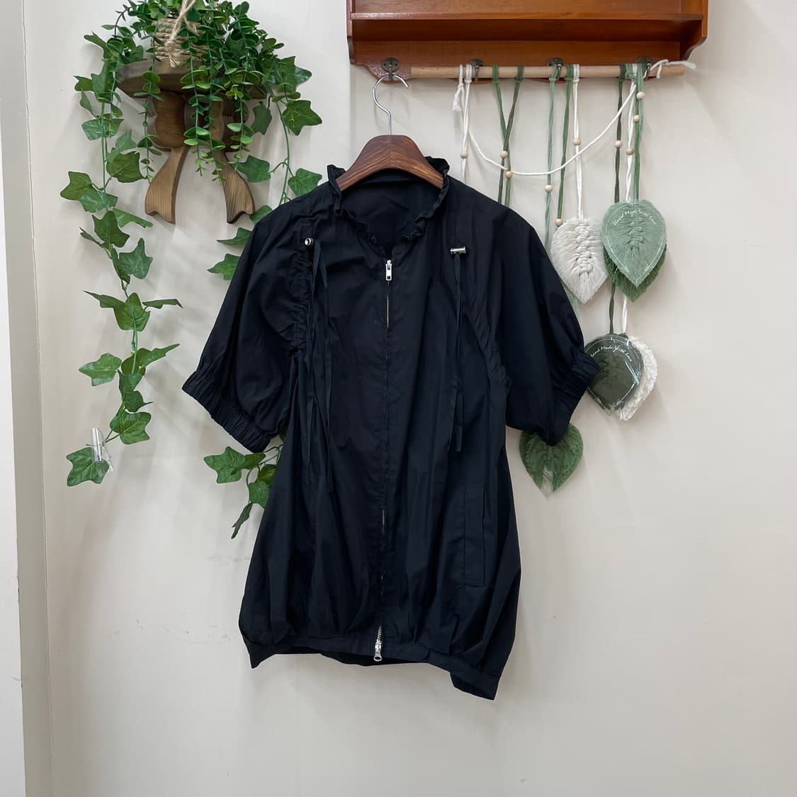 블랙 2way 지퍼 셔링 디테일 롱 반팔 자켓 상품이미지1