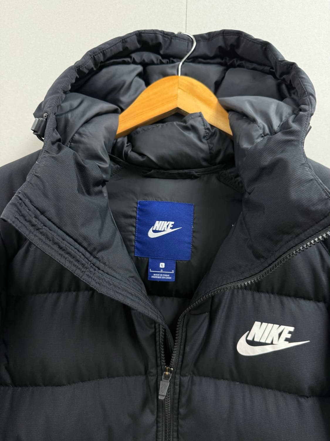 남성 100 L / 나이키 NSW 다운필 후드 경량 패딩 블랙 상품이미지4