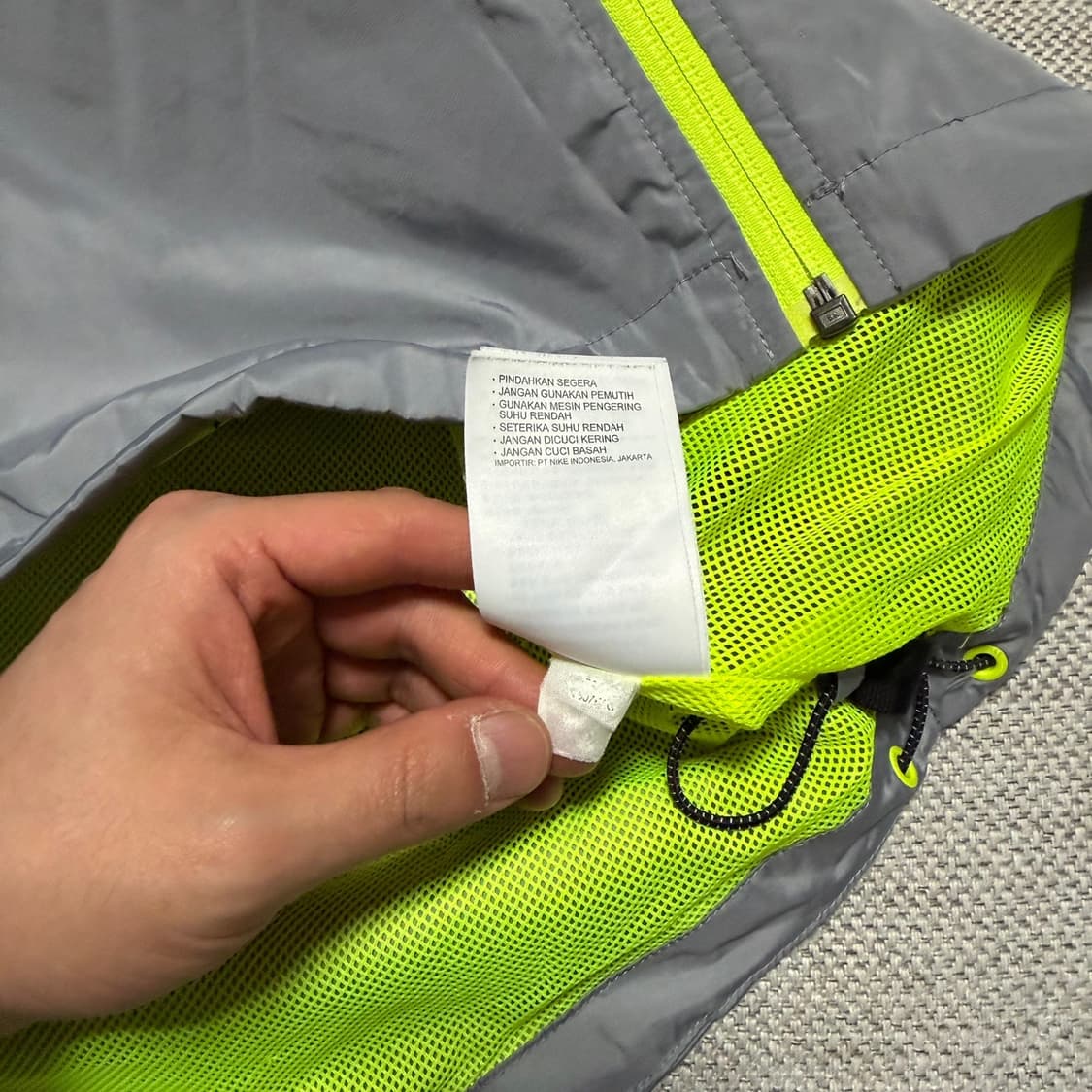 나이키 스몰 스우시 바람막이 자켓 상품이미지4