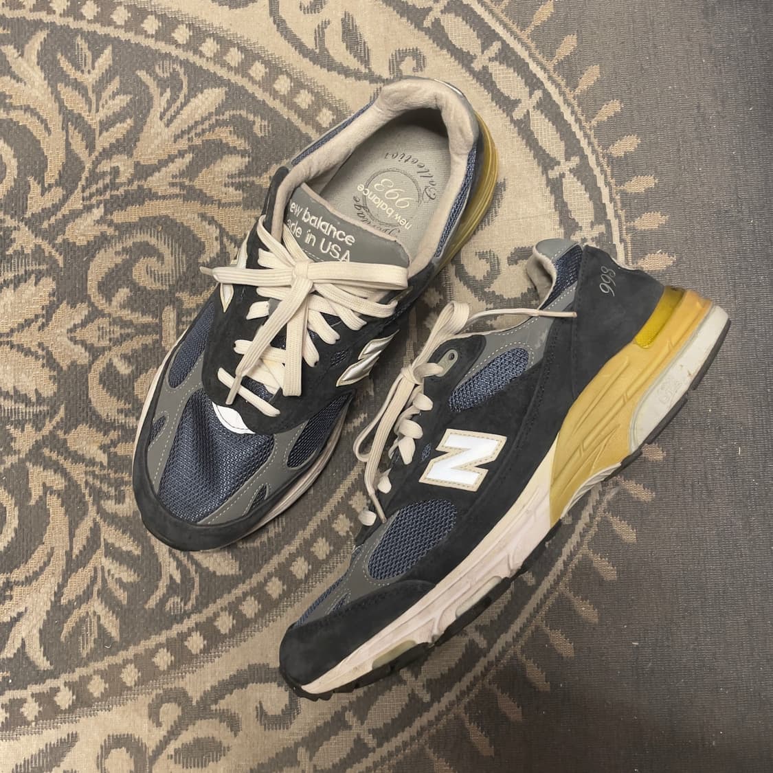 뉴발란스 993 네이비 스니커즈   상품이미지1