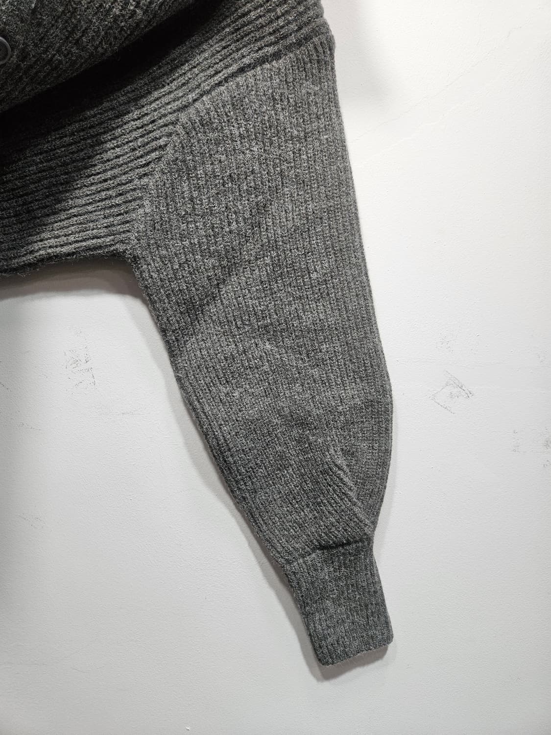 도톰 회색 니트 가디건 상품이미지7