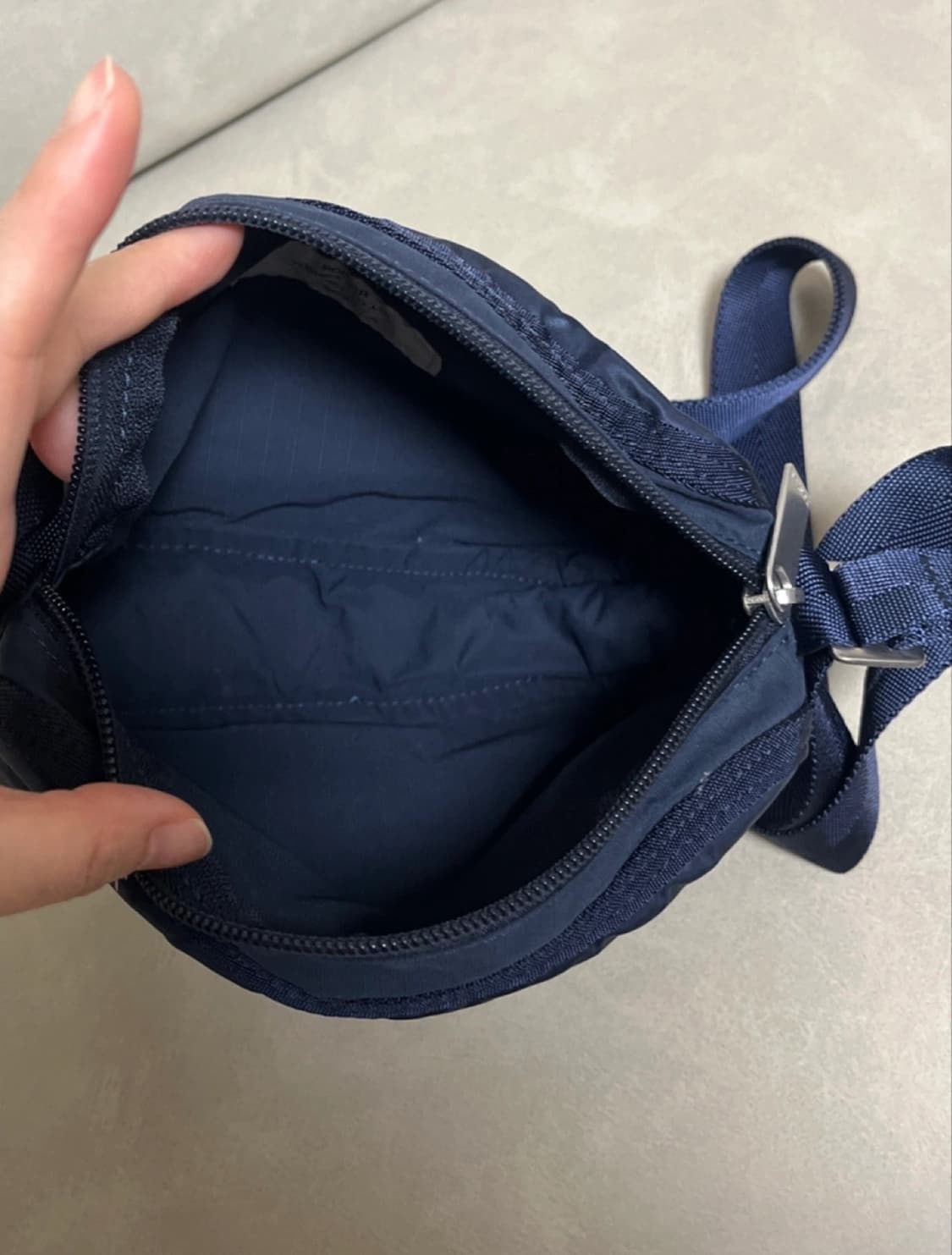요시다포터 프레임 숄더백 네이비 상품이미지2