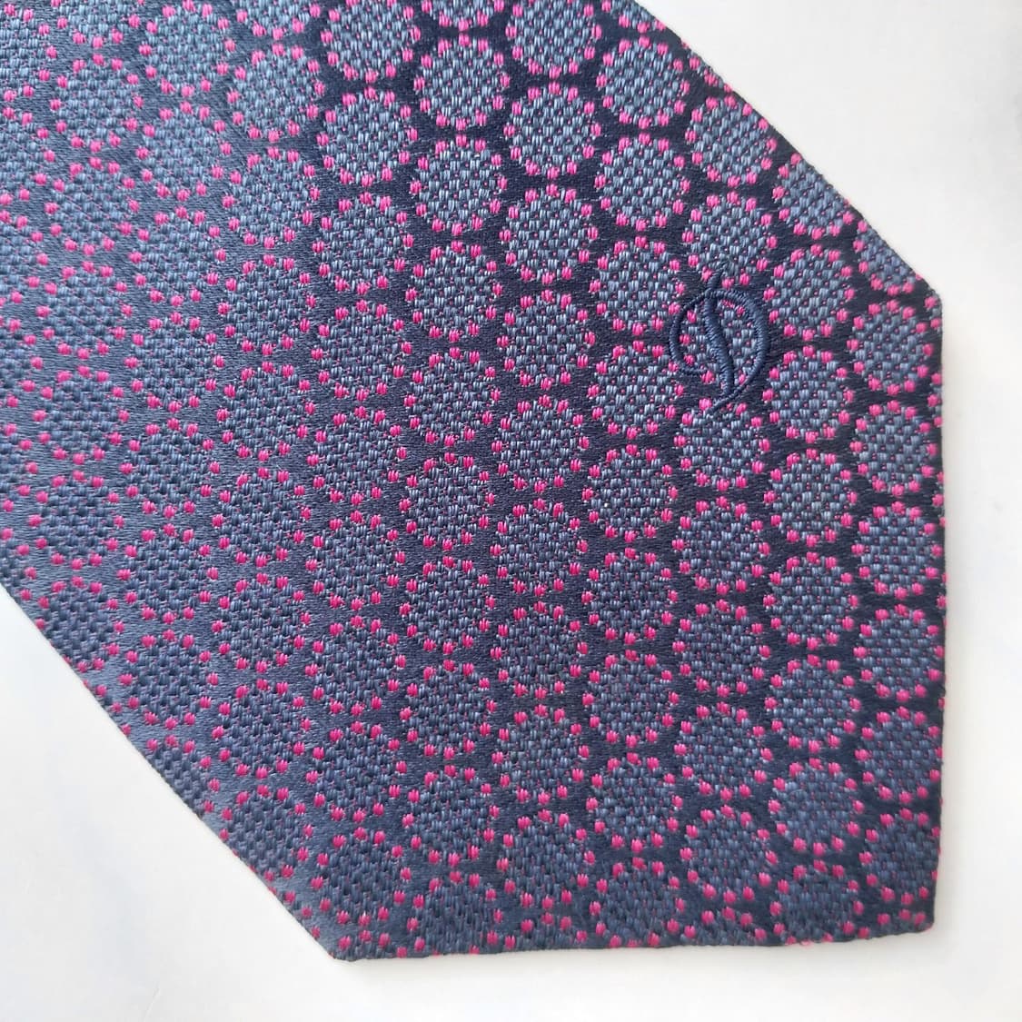 듀퐁 실크 네이비 도트 패턴 넥타이 8.3cm A+등급 K2168
 상품이미지7