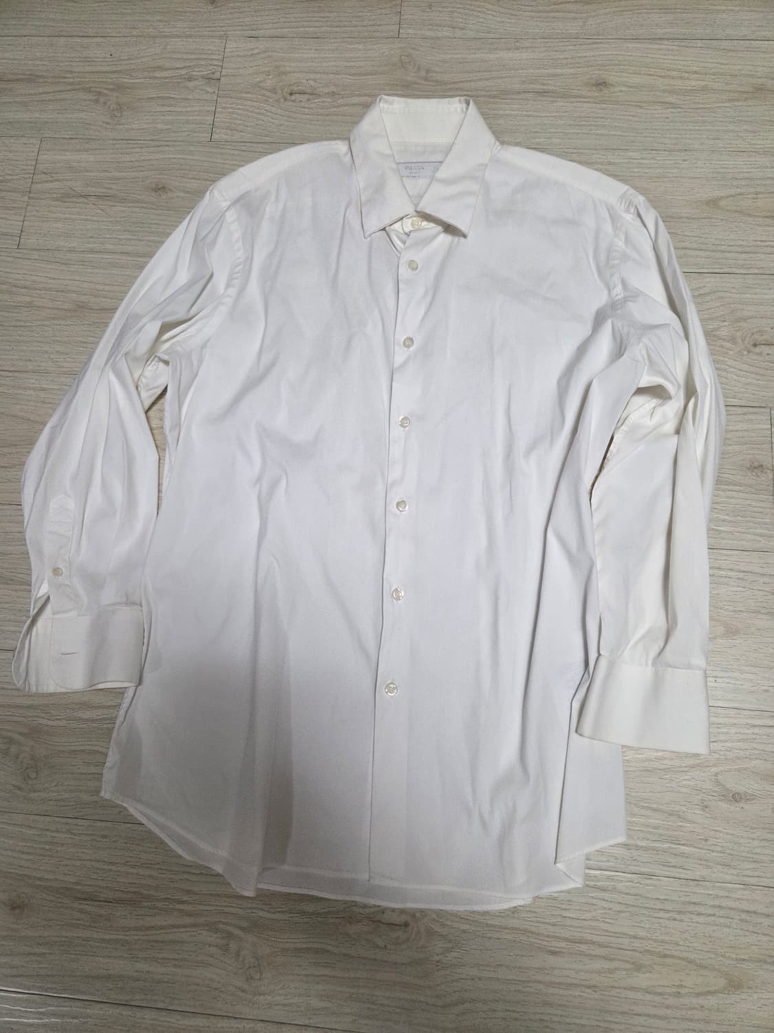 프라다 화이트 셔츠 42사이즈 상품이미지1