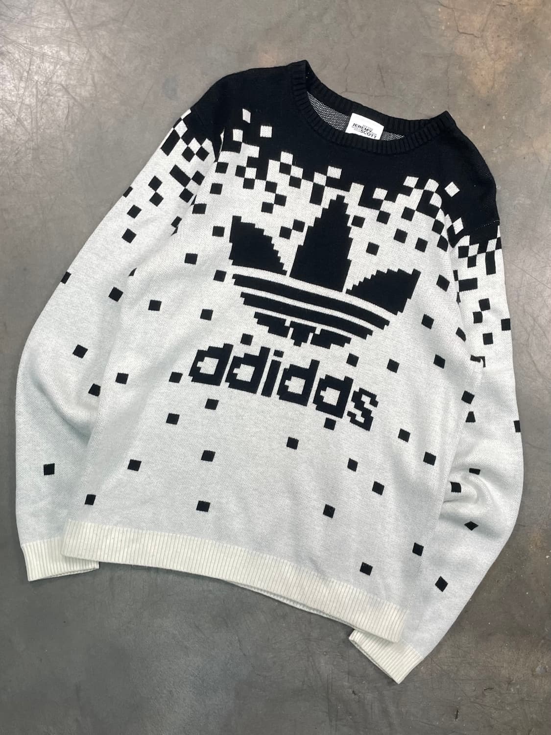 아디다스 X 제레미스캇 픽셀 니트 상품이미지2