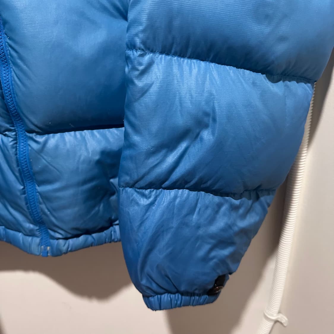 노스페이스 눕시 블루 블랙 패딩 상품이미지4