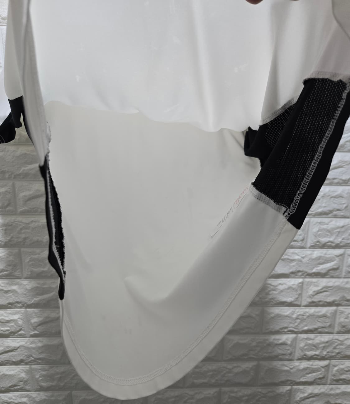 데상트 기능성 반팔티 100 상품이미지6