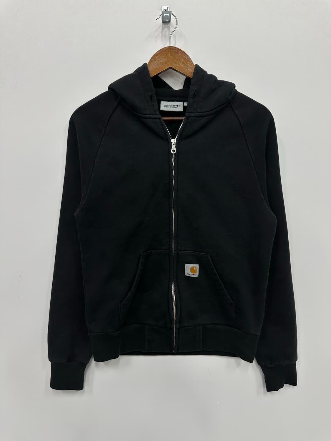칼하트 블랙 후드집업 상품이미지1