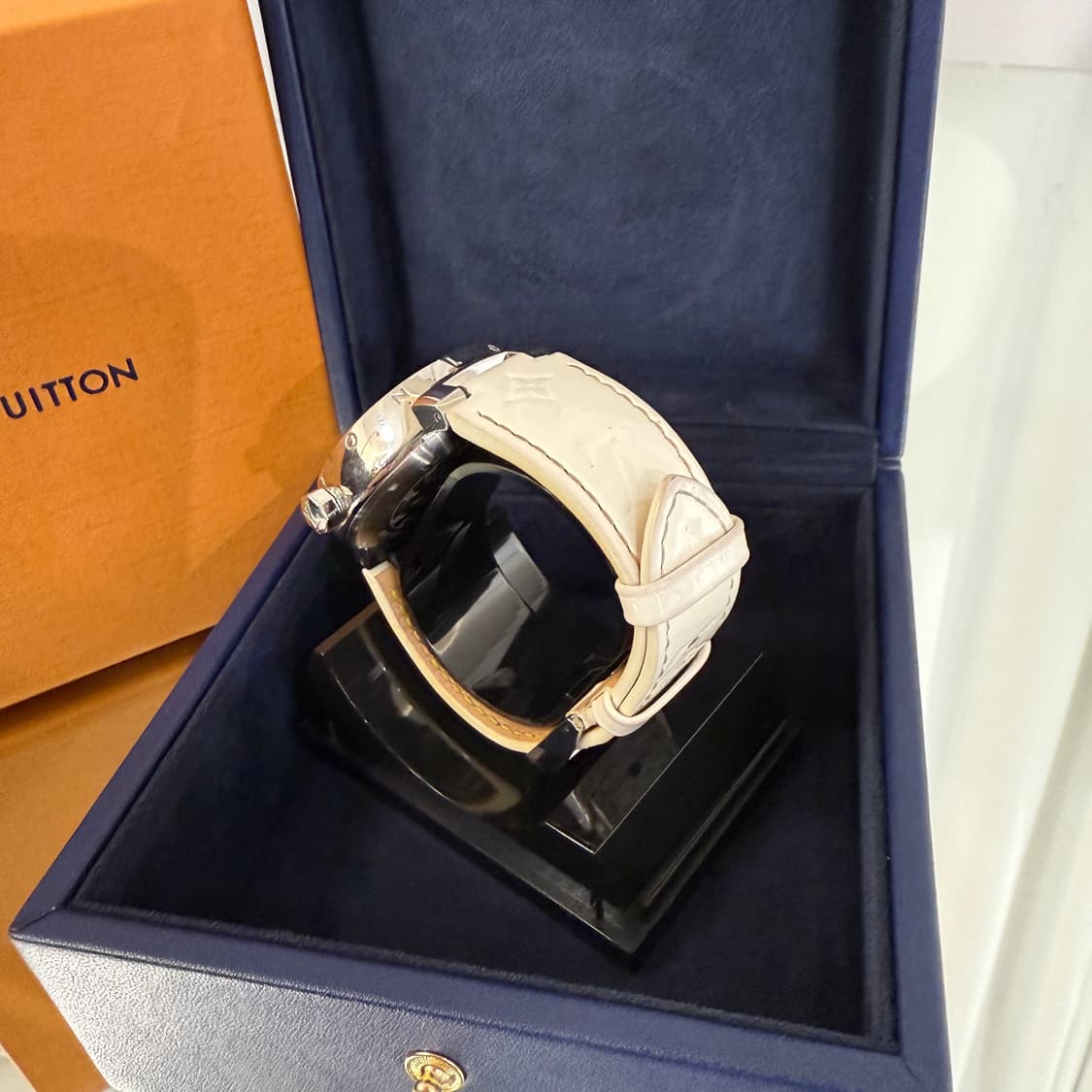 루이비통 땅부르 모노그램 쿼츠 시계  상품이미지3