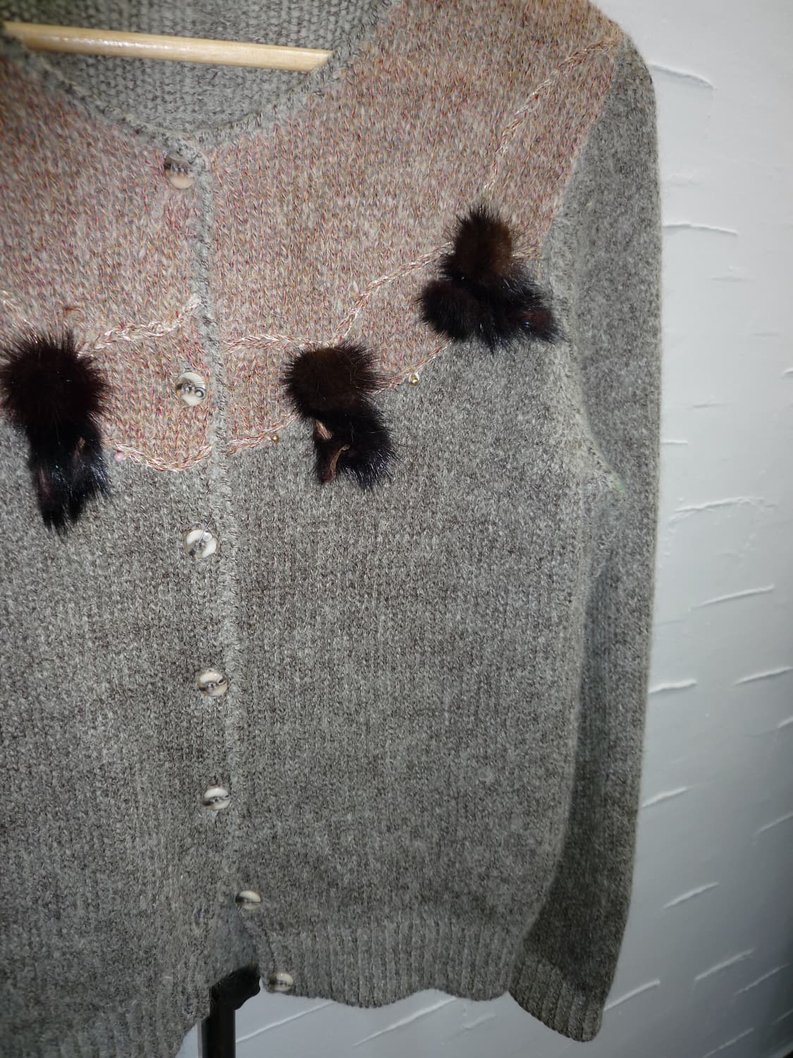 Fur accented cardigan 상품이미지7