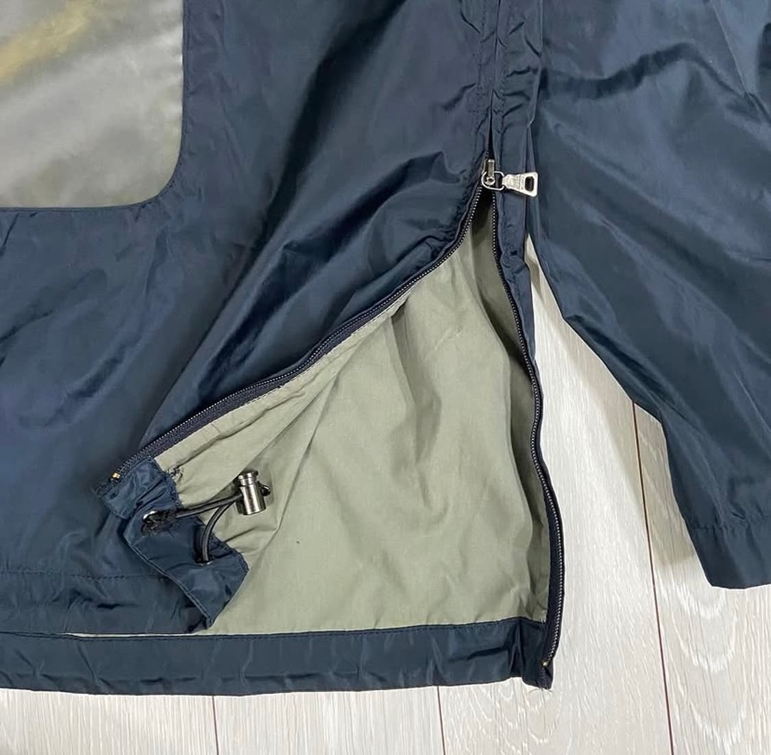 [46] SS1999 프라다 스포츠 런웨이 라텍스 포켓 아노락 자켓 상품이미지7