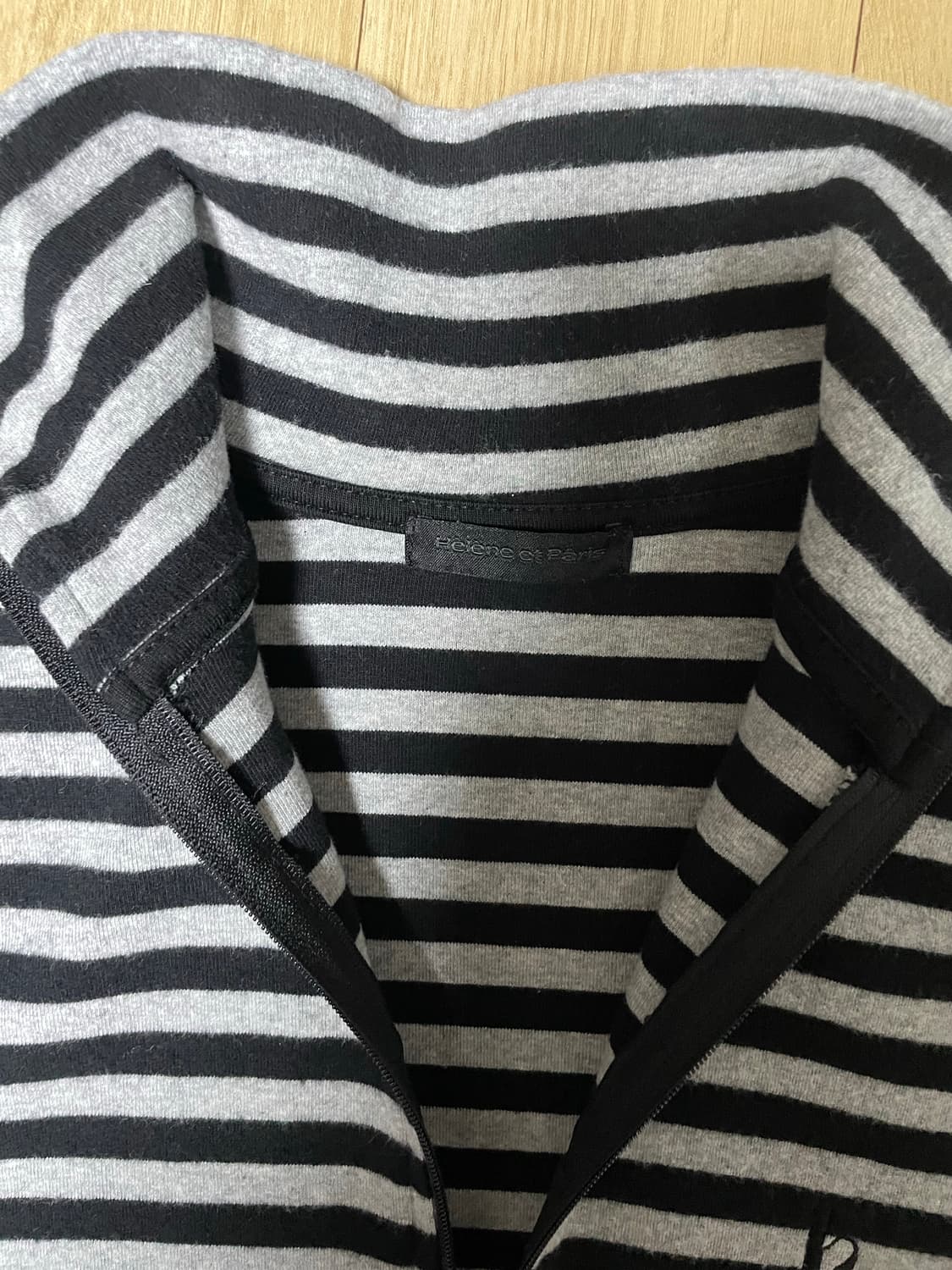 헬레네파리스 파리앤 스트라이프 니트 집업 [볼드 블랙] 상품이미지6