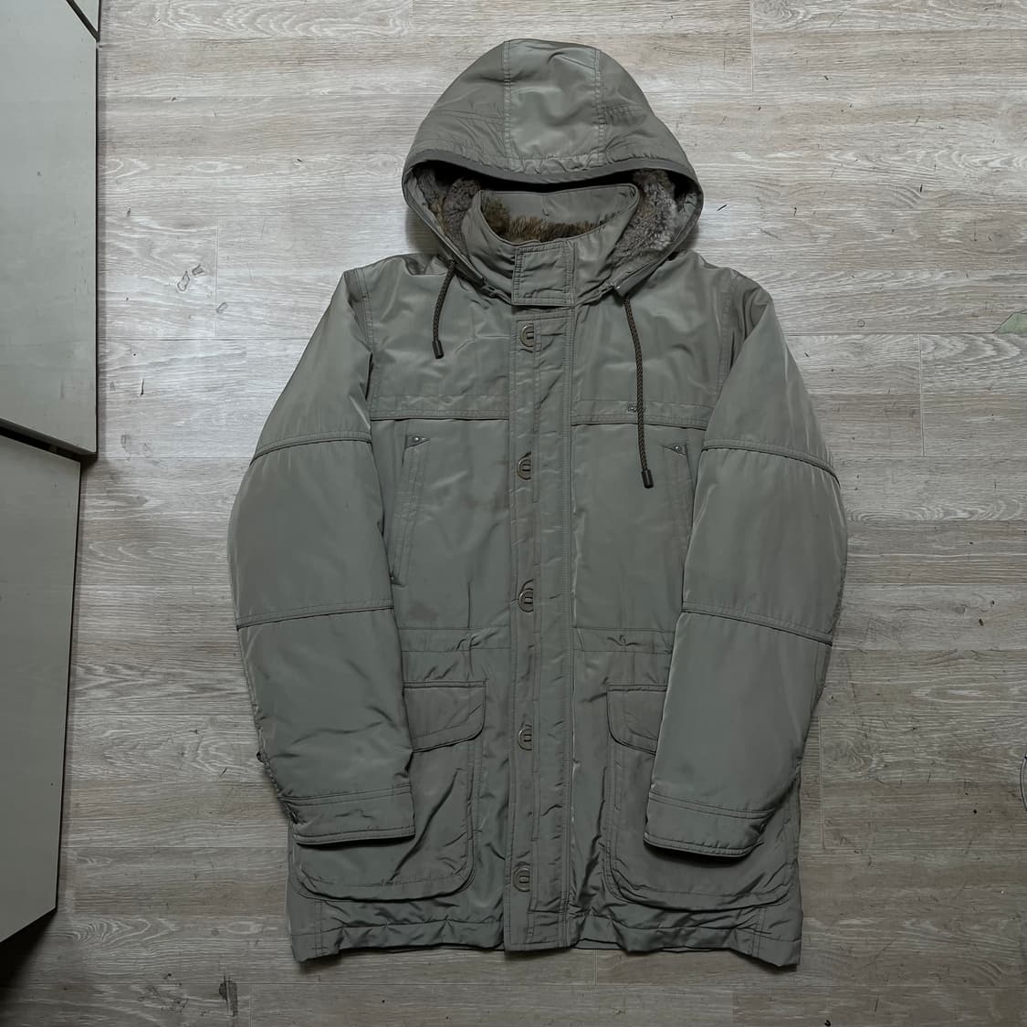 라코스테 덕다운 래빗퍼 후드 야상패딩 점퍼 [라이트 카키] XL/105 상품이미지1