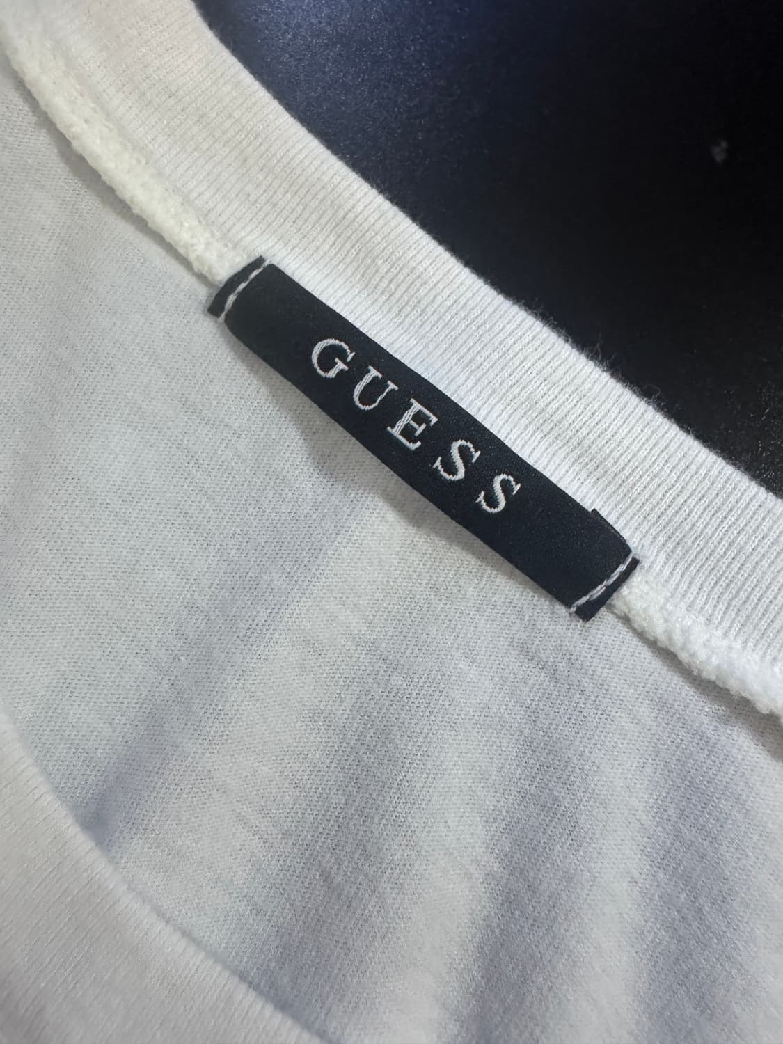 게스 Guess 화이트 스펠아웃 반팔 티셔츠 L ~ XL 상품이미지3
