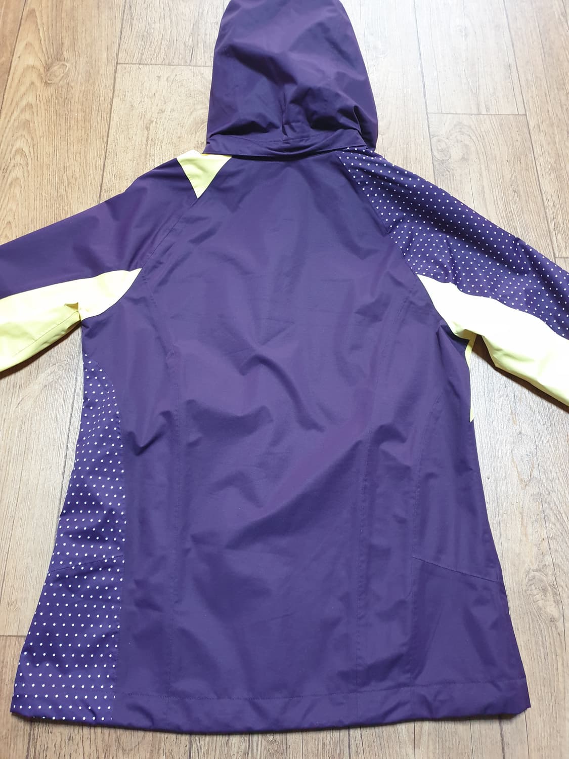 1068 르까프 아웃도어 바람막이 90~95 사이즈입니다 상품이미지5