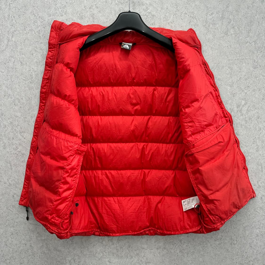100 나이키 ACG 남자 구스다운 패딩조끼 상품이미지3