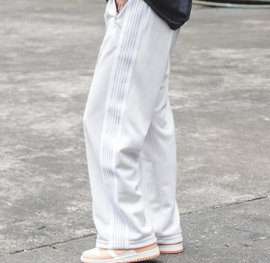 니들스 트랙팬츠 새상품 상품이미지1