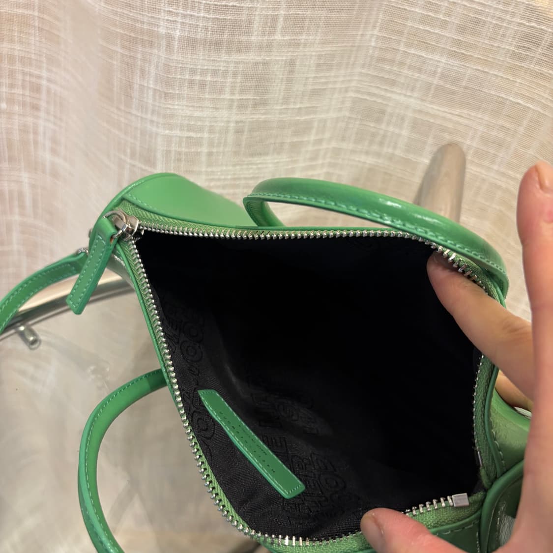 정품 마지셔우드 크링클백 그린     상품이미지8