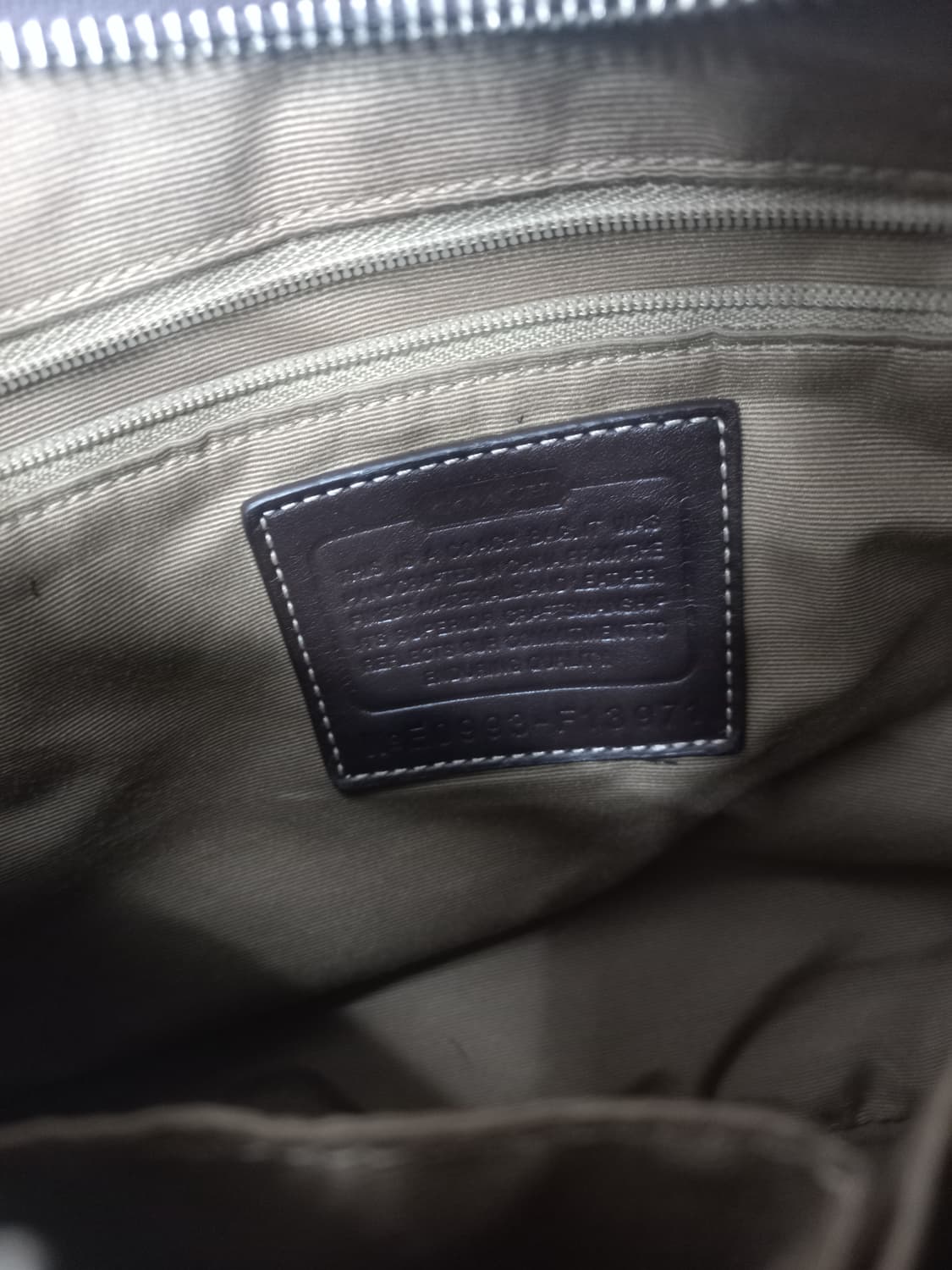 코치 시그니처 숄더백 브라운 상품이미지1