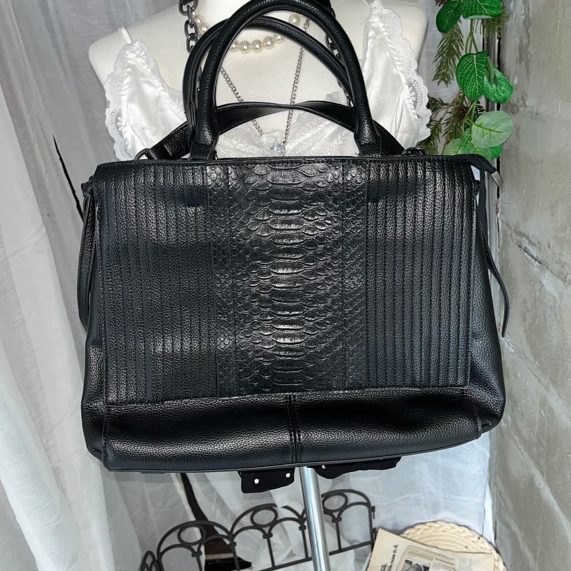 가죽 체인 숄더백 상품이미지2