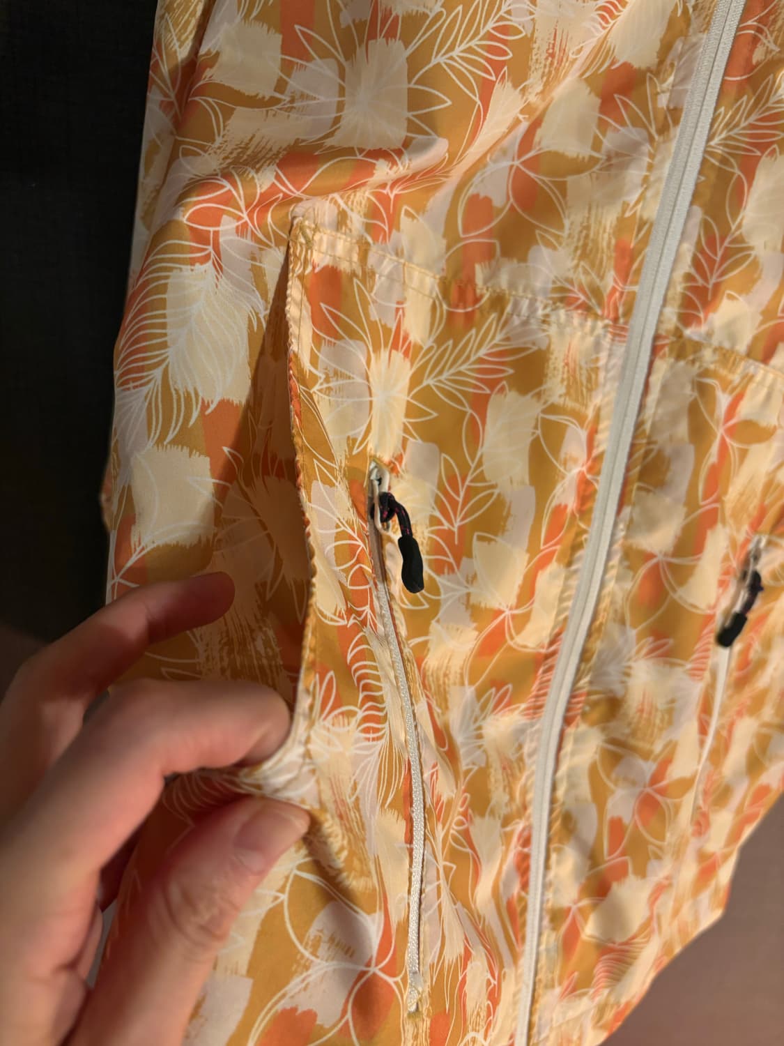 LOGOS 여성 꽃무늬 바람막이 JAPAN 상품이미지4