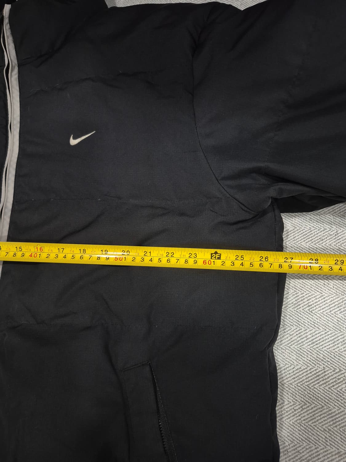 나이키 00년대 스우시 블랙 덕다운 뉴챔프 패딩 남성 110사이즈 상품이미지8