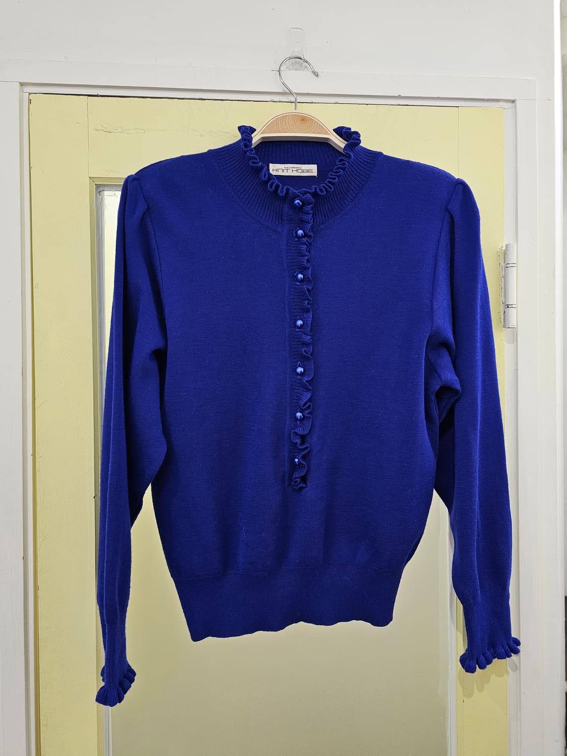 Knit Kobe 울트라마린 프릴 울 헨리넥 니트 상품이미지1