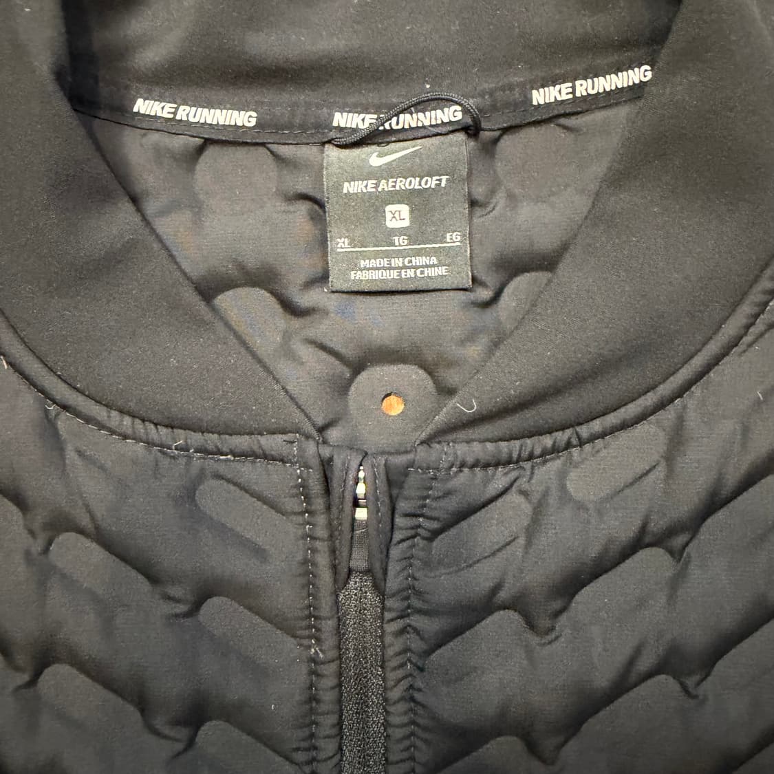 Nike 에어로로프트 자켓 상품이미지3