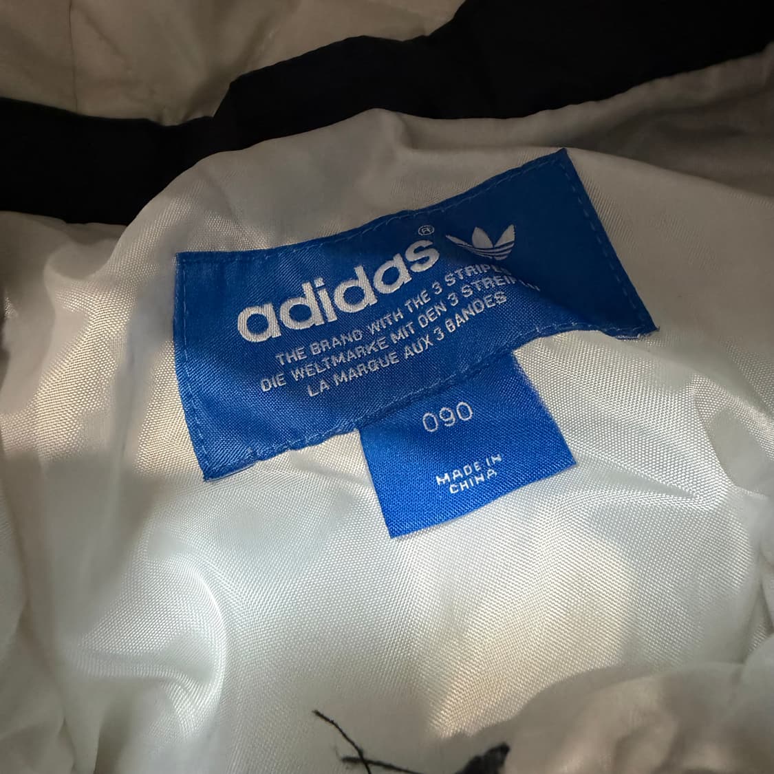 아디다스 리폼 후드 패딩 상품이미지4