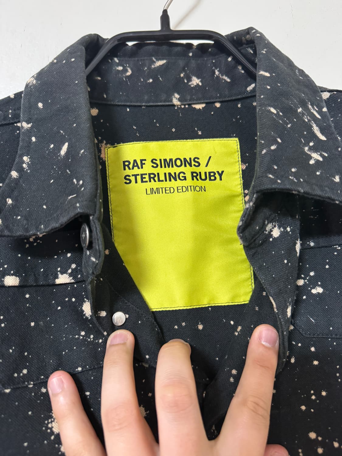 [46] 라프시몬스 스털링루비 투포켓 오버사이즈 셔츠 상품이미지5