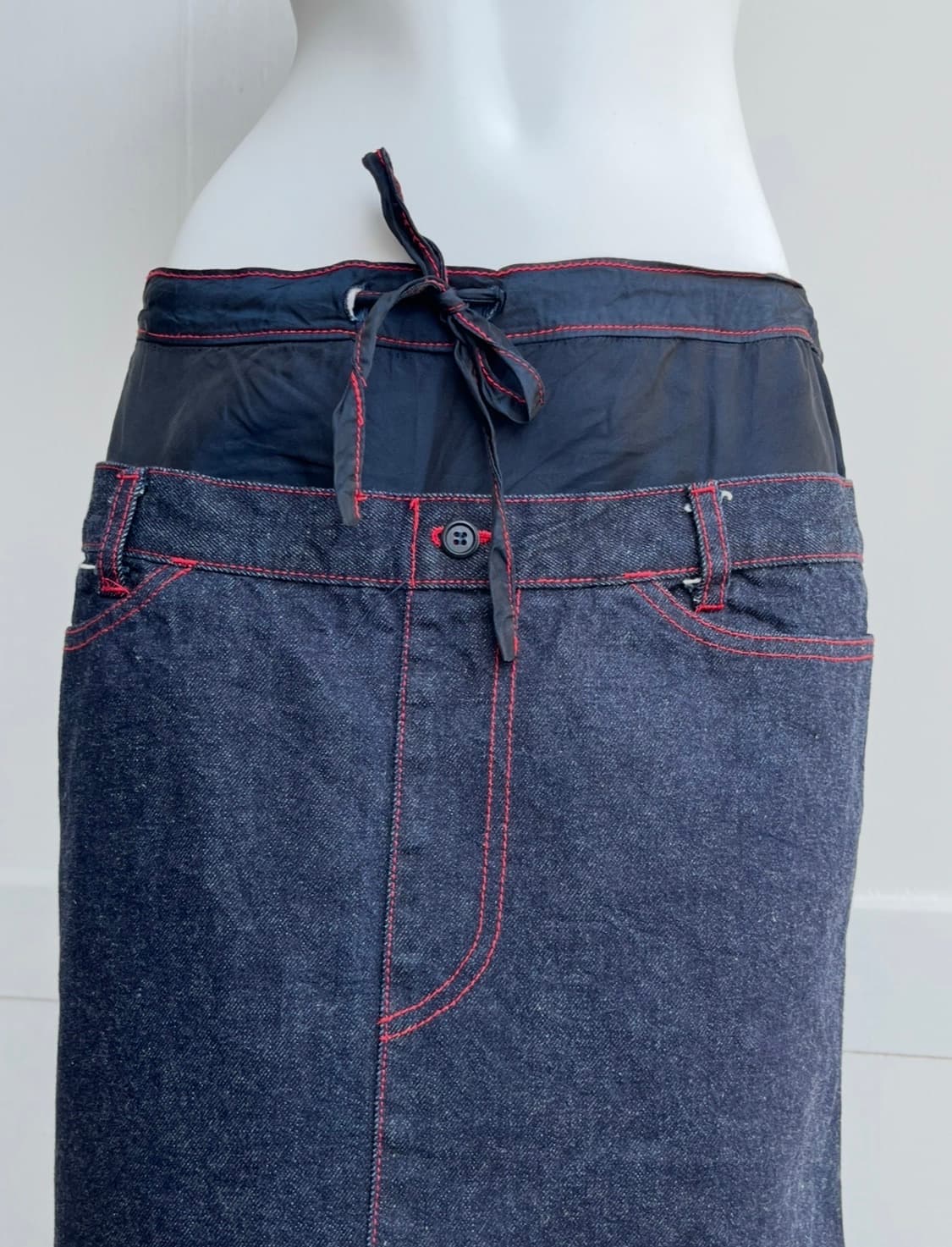 CLUTCH 레드 스티치 데님 스커트 상품이미지3