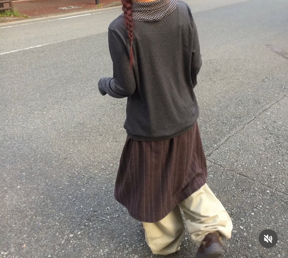 예잇 yeet 아이니 세로줄 플레어 스커트 빈티지 레이어드 스커트 상품이미지2