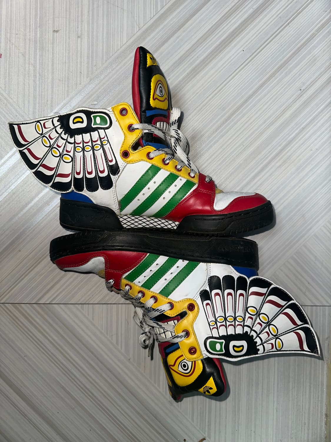 아디다스 x 제레미 스캇 이글 윙 '토템' 상품이미지3