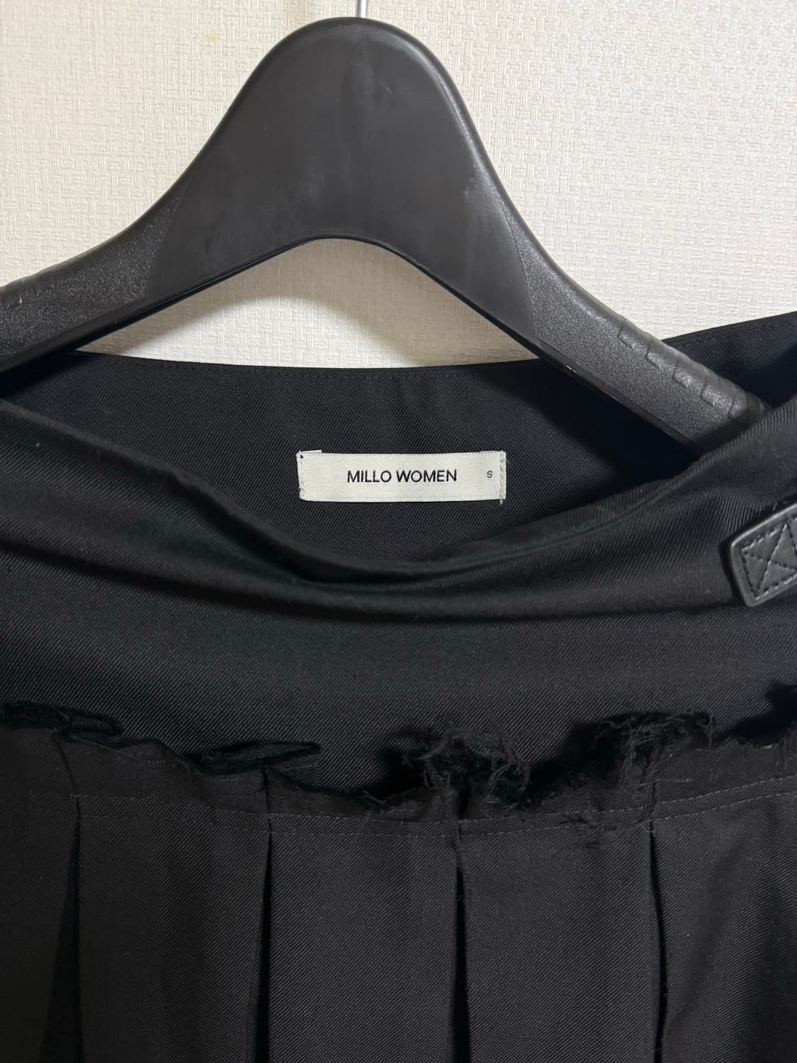 MILLO WOMEN Buckle pleated skirt 상품이미지5