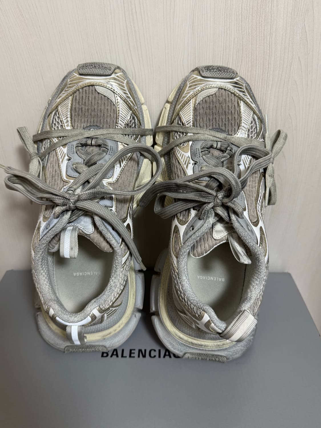 (40) 발렌시아가 3xl 에그쉘 극미중고 공홈판 상품이미지5