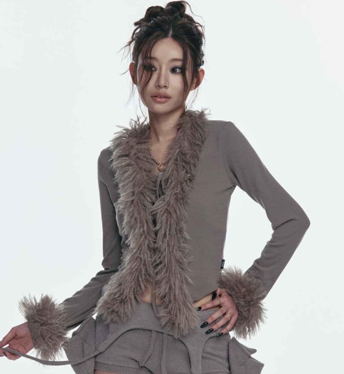 길라아카이브 퍼 가디건 FUR TRIMMING CARDIGAN_BEIGE 상품이미지1