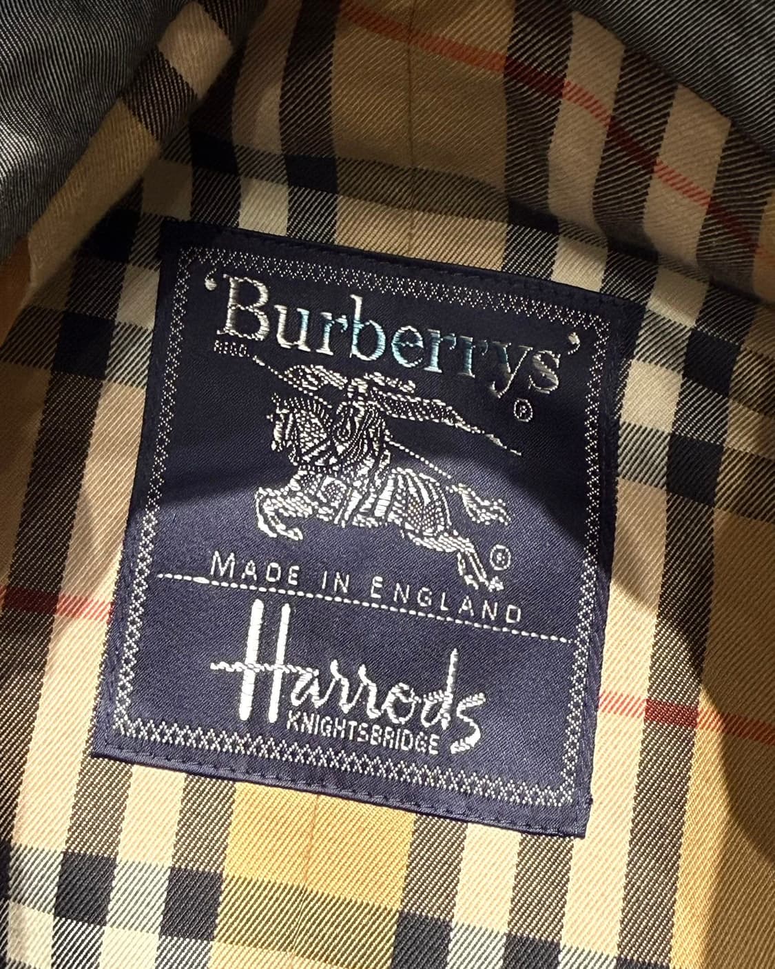 버버리 그레이 더블 트렌치 코트  상품이미지8