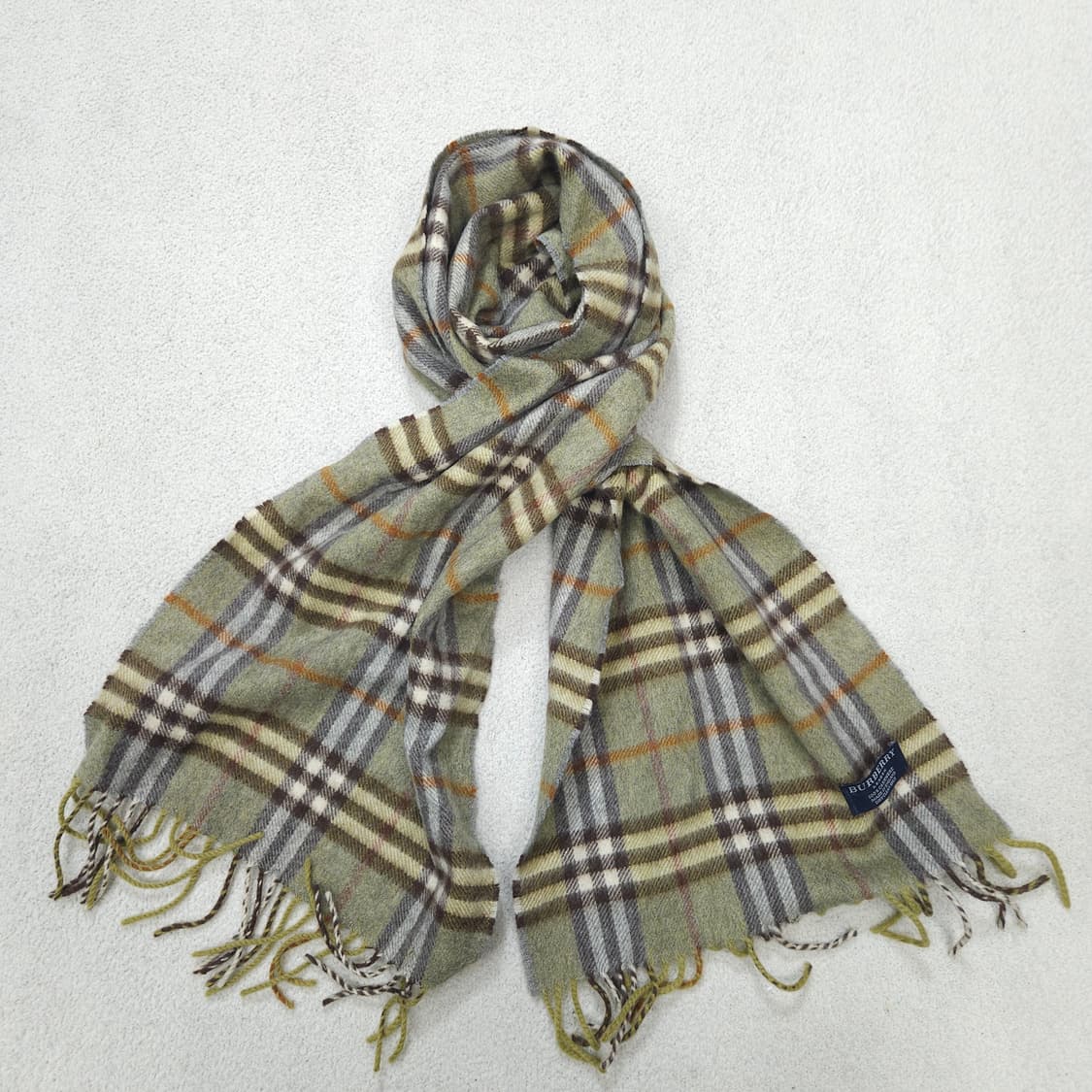 정품 버버리 캐시미어 머플러 상품이미지1