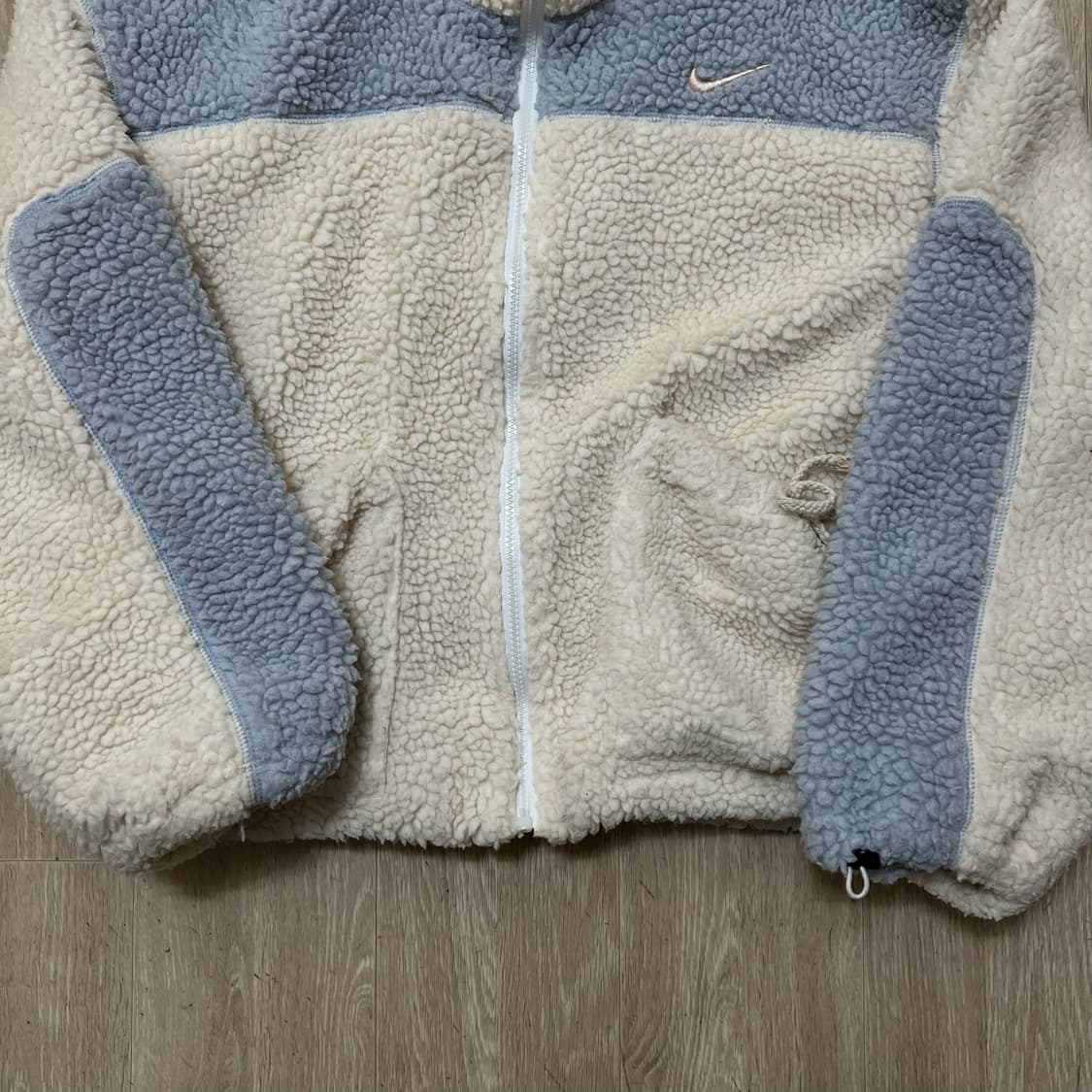 나이키 스우시 양털 뽀글이 후리스 점퍼 S/90  상품이미지4