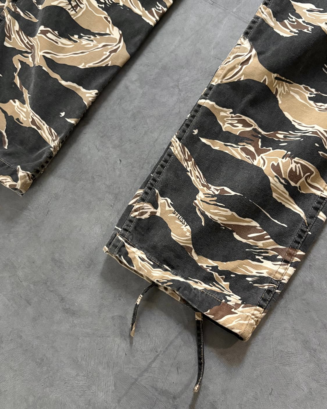 Stussy 스투시 타이거 카모 카고 팬츠 상품이미지5